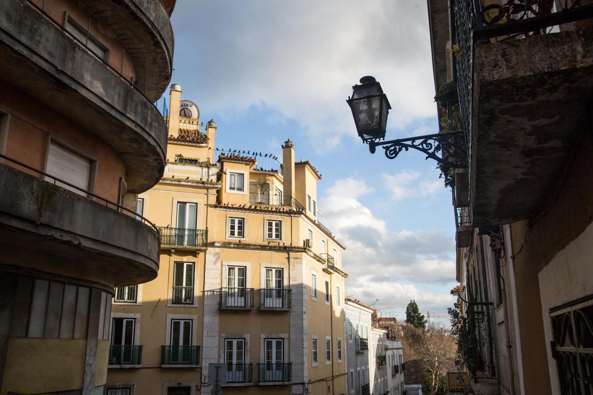 Flh Fresh And Cozy Old Town Duplex Apartment Lisbon Bagian luar foto