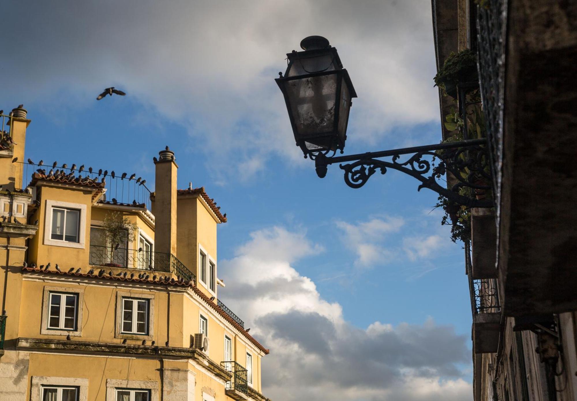 Flh Fresh And Cozy Old Town Duplex Apartment Lisbon Bagian luar foto
