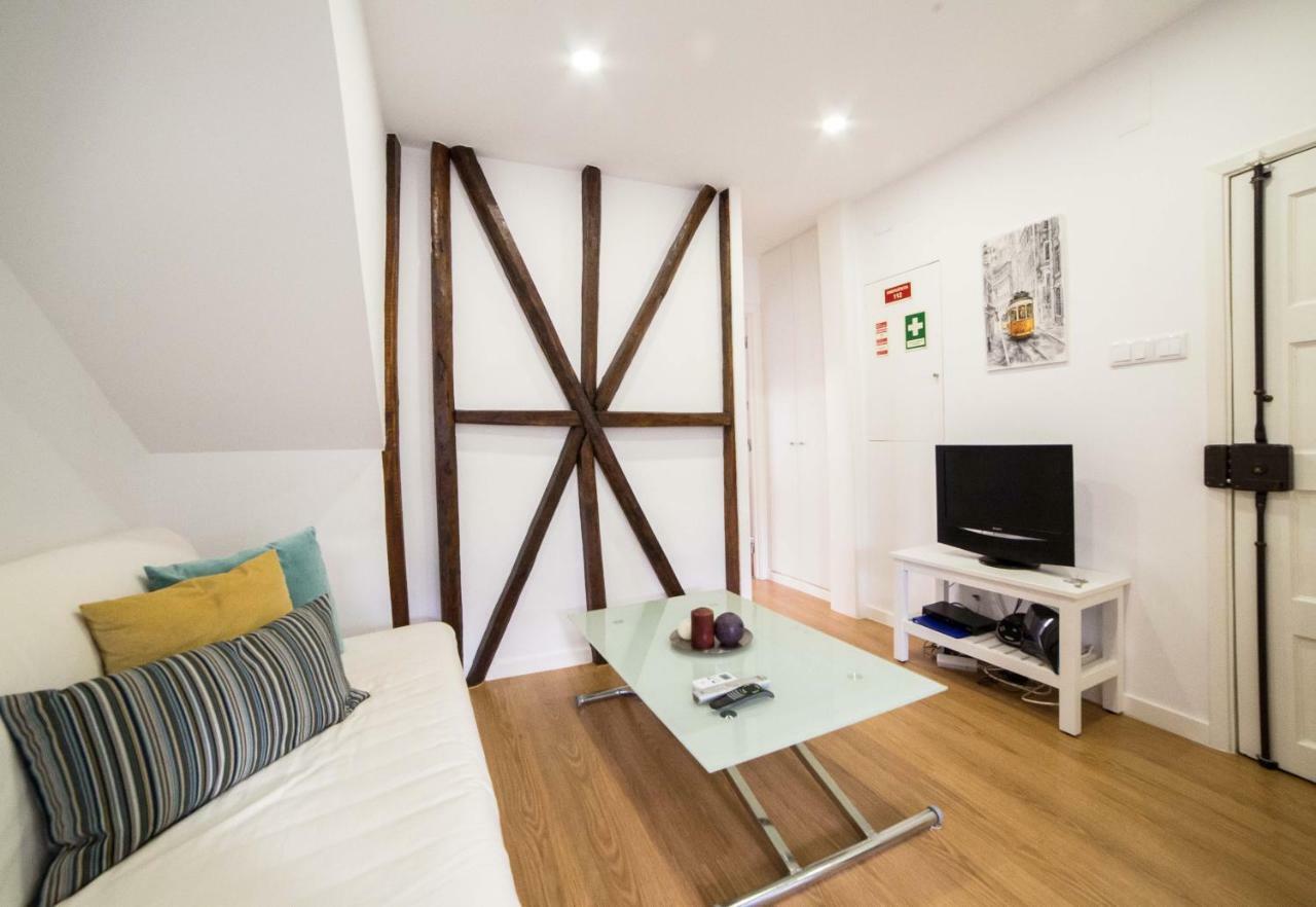 Flh Fresh And Cozy Old Town Duplex Apartment Lisbon Bagian luar foto